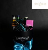 TiffanyTheBox_Drinks+Sweet+Gift