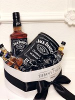 TIFFANYTHEBOX_JACKDANIELS_FÉMDOBOZOS